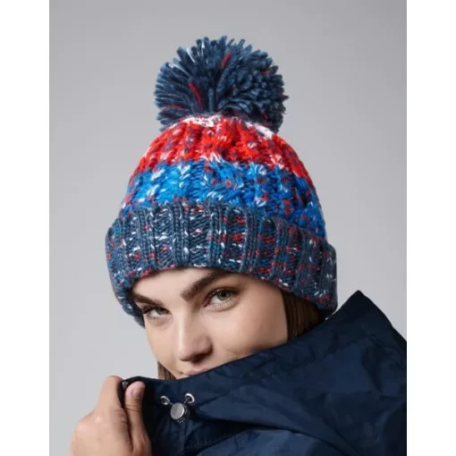 Uniszex téli kötött sapka Beechfield Corkscrew Pom Pom Beanie B486 Cherry Sherbet