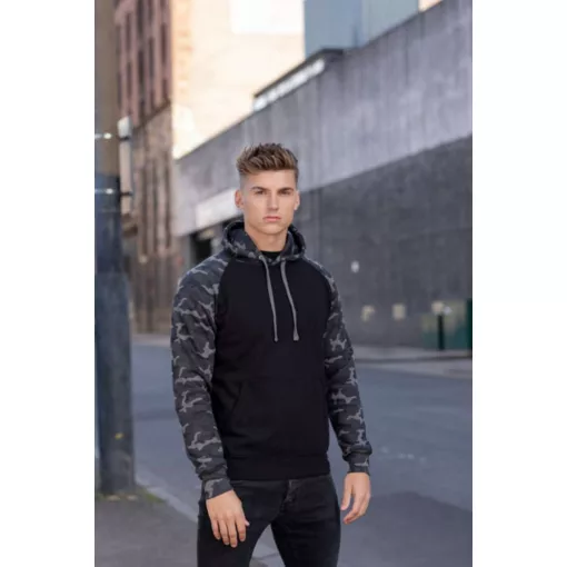 Uniszex kapucnis pulóver Just Hoods AWJH009 Baseball Hoodie -S, Solid Black/Black Camo