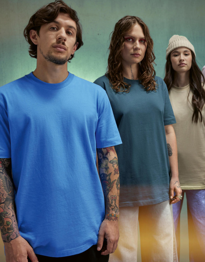 B and C #E220 T-Shirt TG002 Mastic S