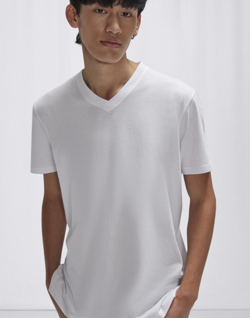 B and C #E150 V T-Shirt TU008 Soft Rose 2XL
