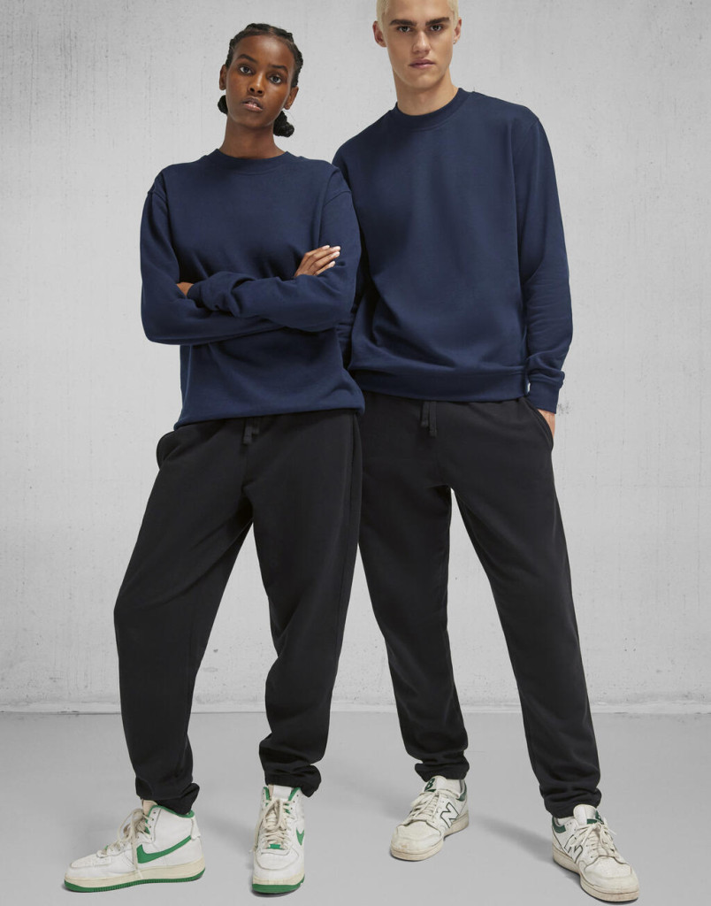B and C ID.000 Sweatpant BG001 Navy S